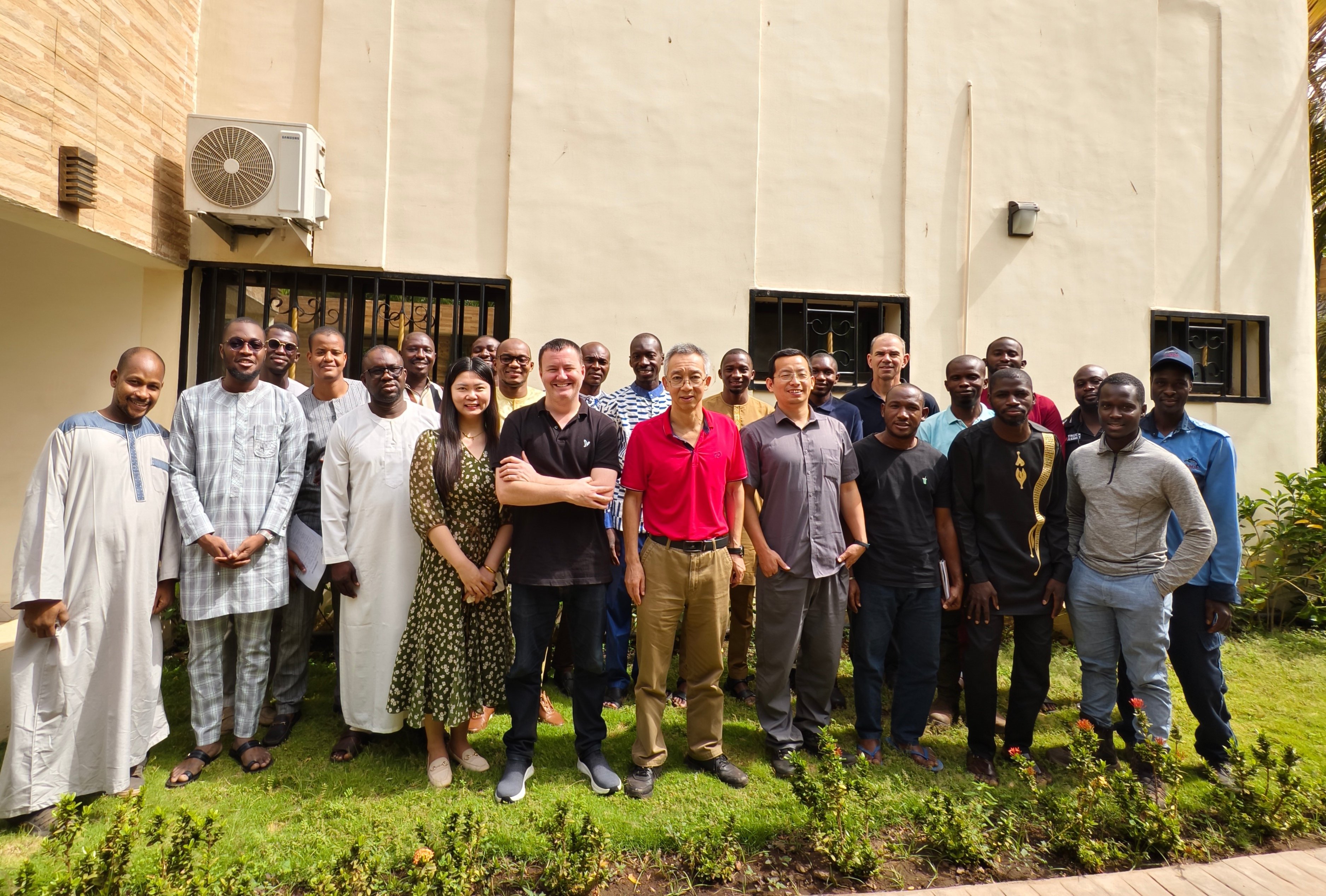 1712458378104412.jpg 2.jpg