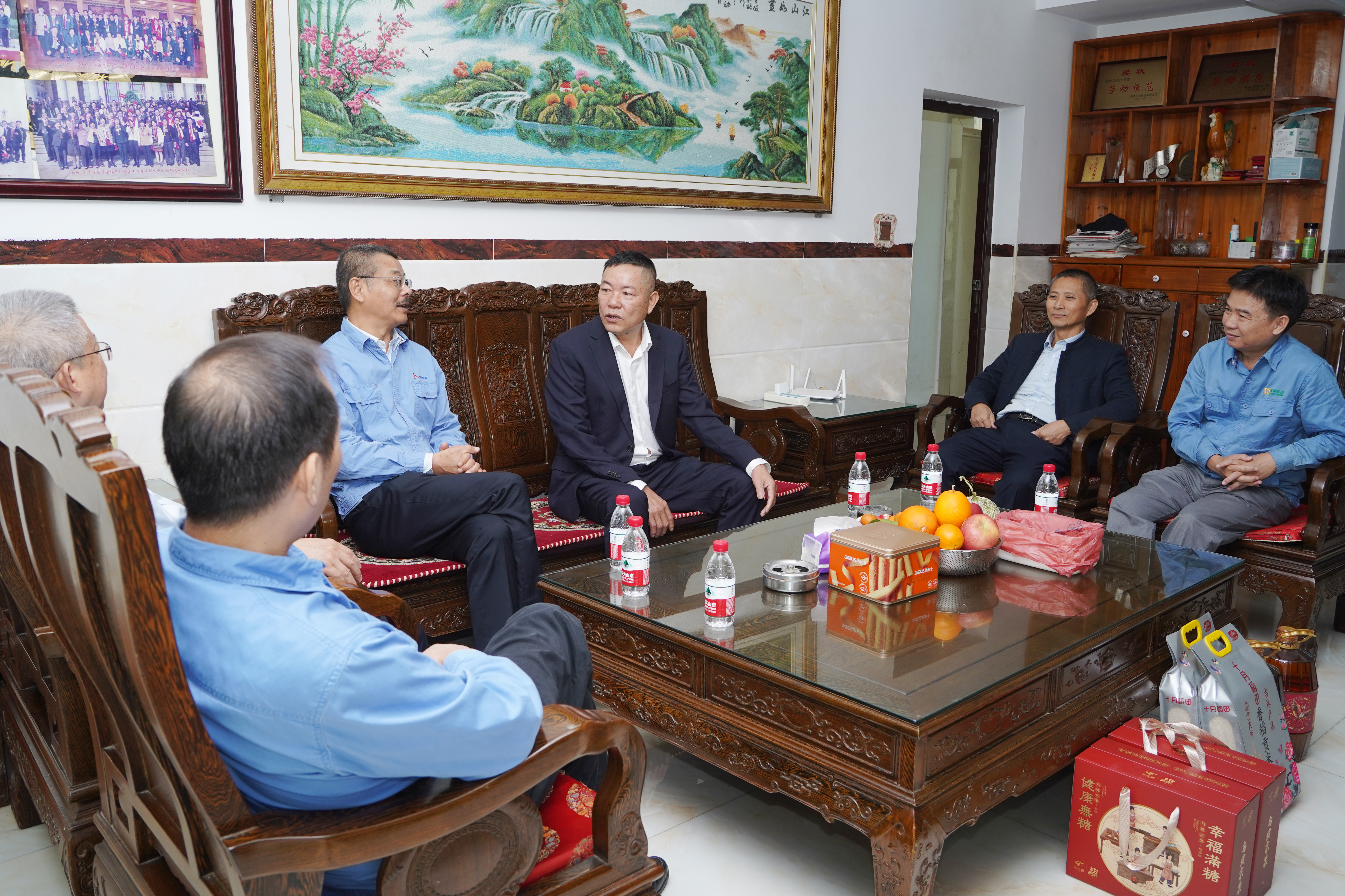 海南礦業開展2025年新春慰問